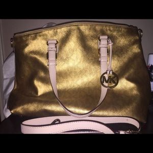 Authentic!!!! One time used Michael Kors Purse